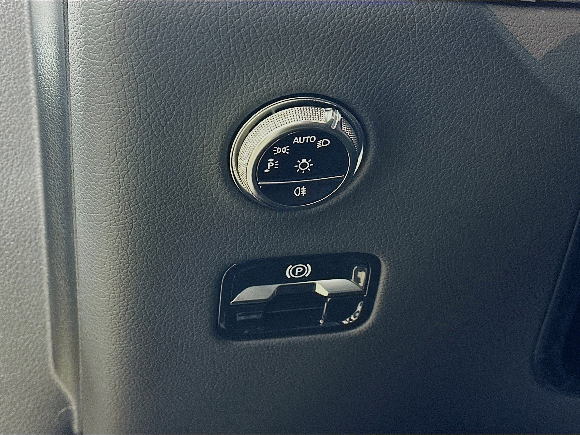 Certified 2026 Mercedes-Benz GLC 300 4MATIC image 10