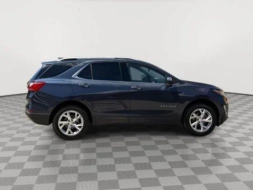 Used 2019 Chevrolet Equinox Premier AWD/4WD image 2