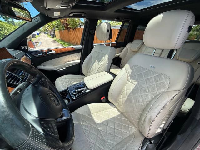 Used 2017 Mercedes-Benz GLS 550 4MATIC image 21