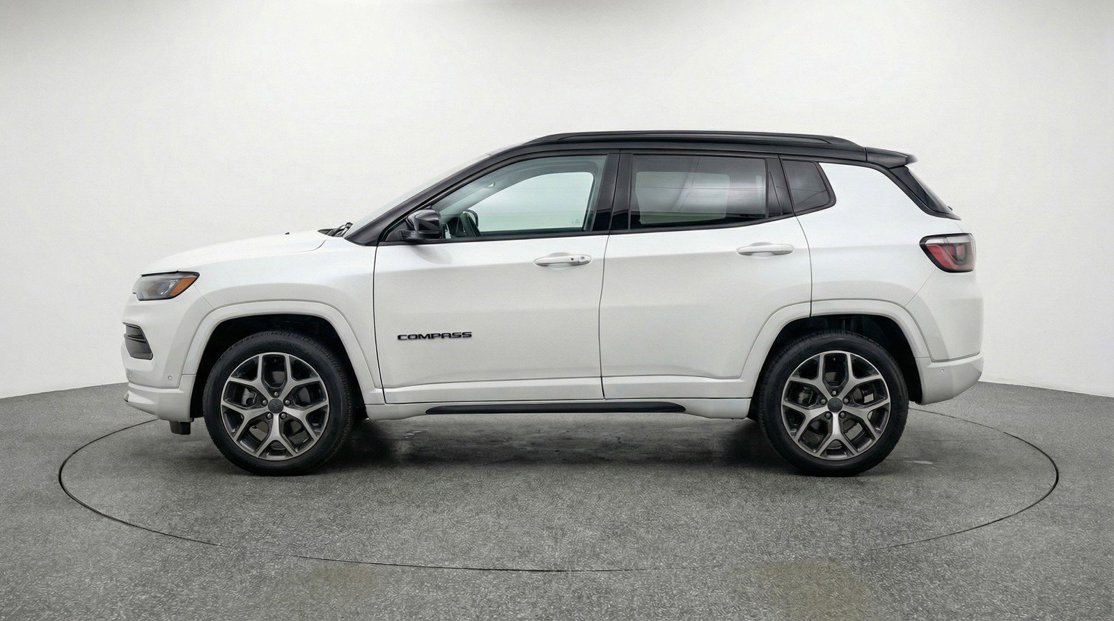 Used 2025 Jeep Compass Limited image 5