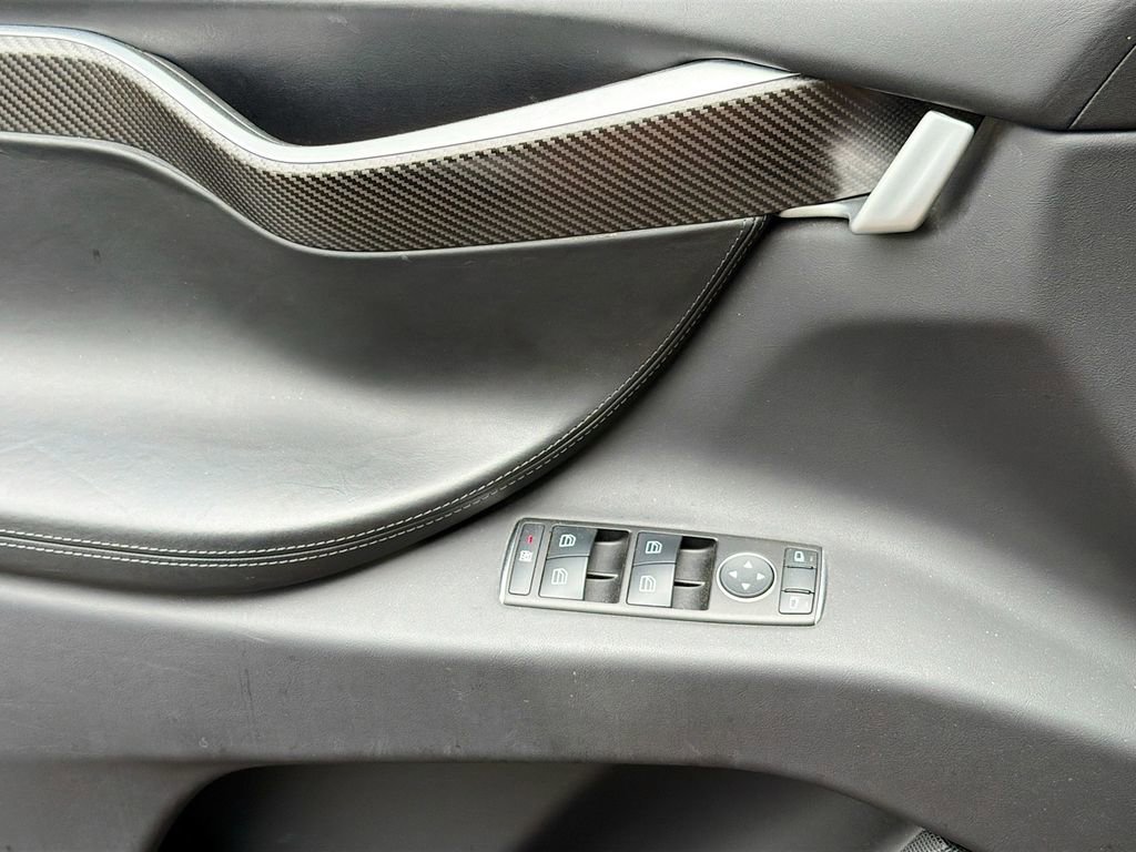 Used 2016 Tesla Model X Performance AWD/4WD image 29