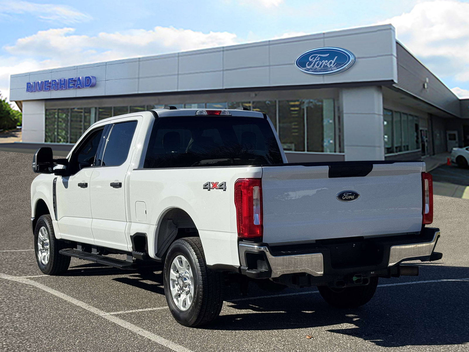 Used 2024 Ford F250 XLT image 4