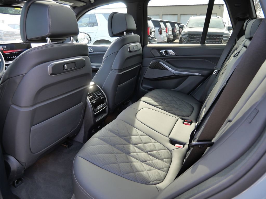 Used 2026 BMW X5 M60i AWD/4WD image 29