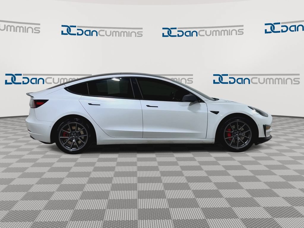 Used 2021 Tesla Model 3 Standard Range Plus RWD image 2
