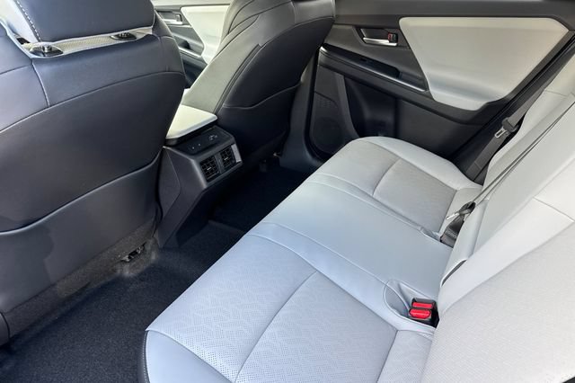 New 2026 Subaru Solterra AWD/4WD image 9