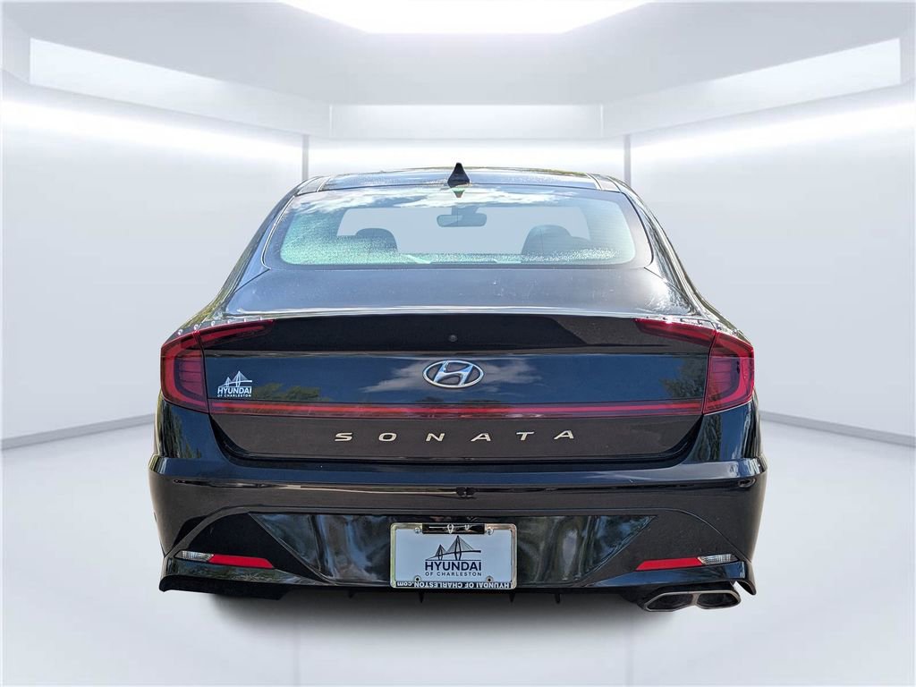 Used 2020 Hyundai Sonata SEL w/ Premium + Sunroof Package FWD image 4
