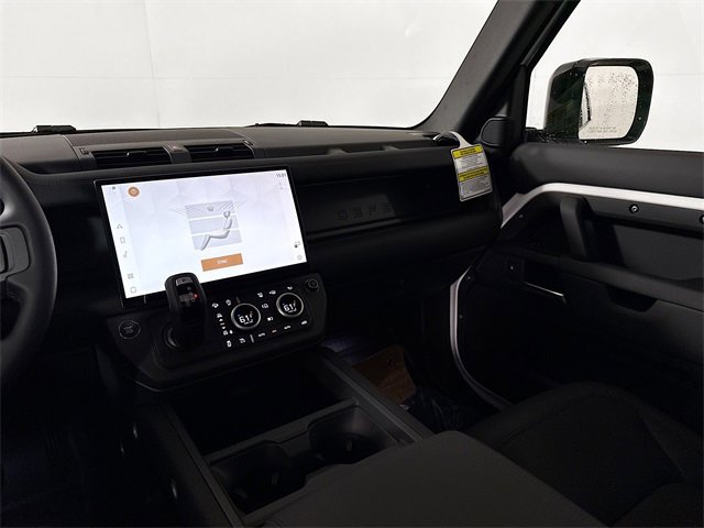 New 2026 Land Rover Defender 110 X-Dynamic SE image 26