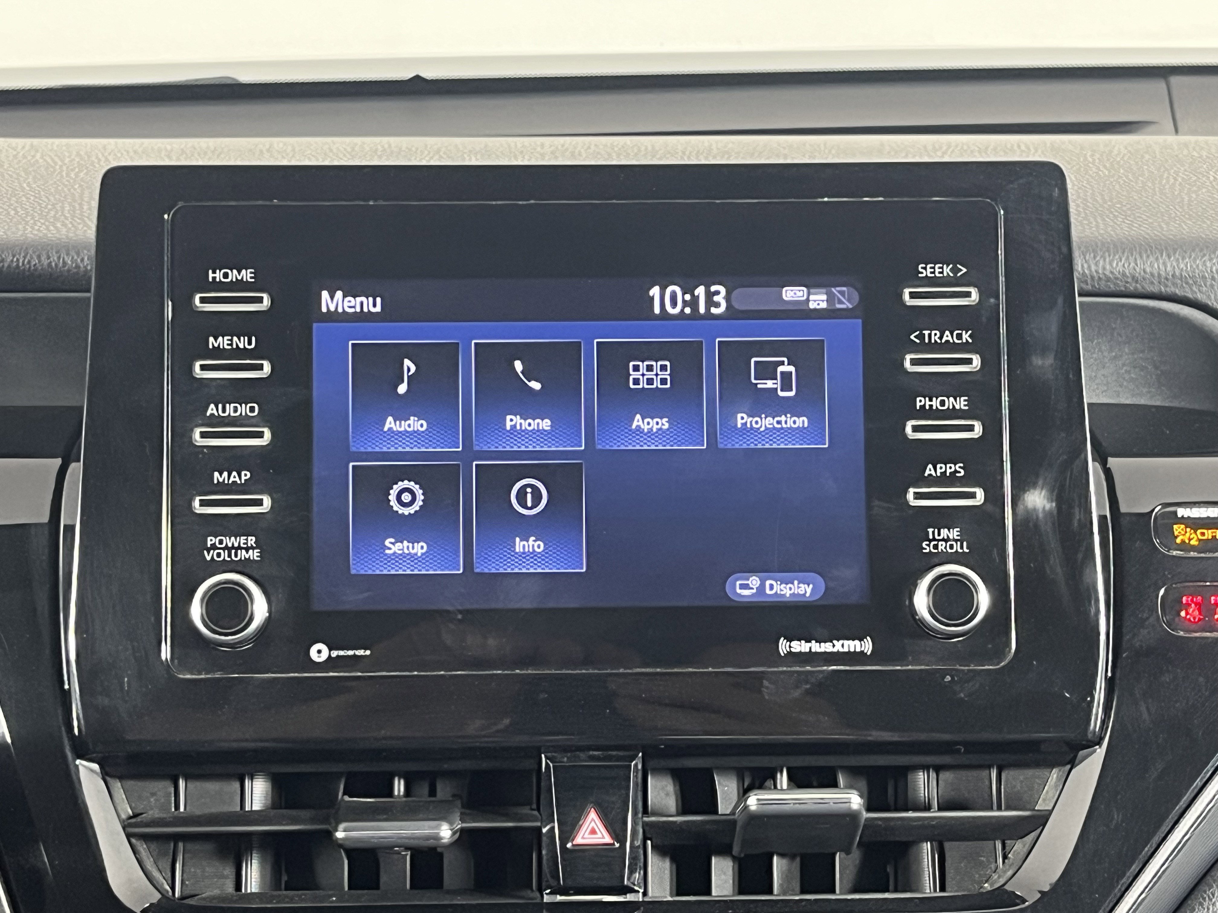 Used 2021 Toyota Camry SE image 15