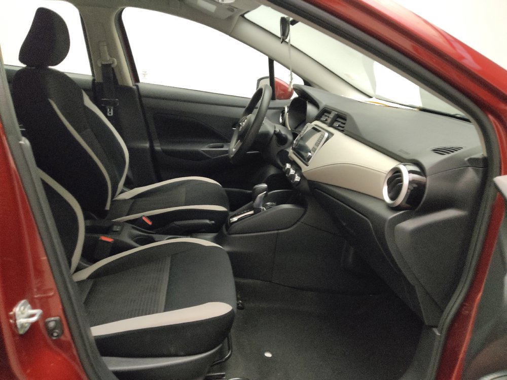 Used 2021 Nissan Versa SV FWD image 21