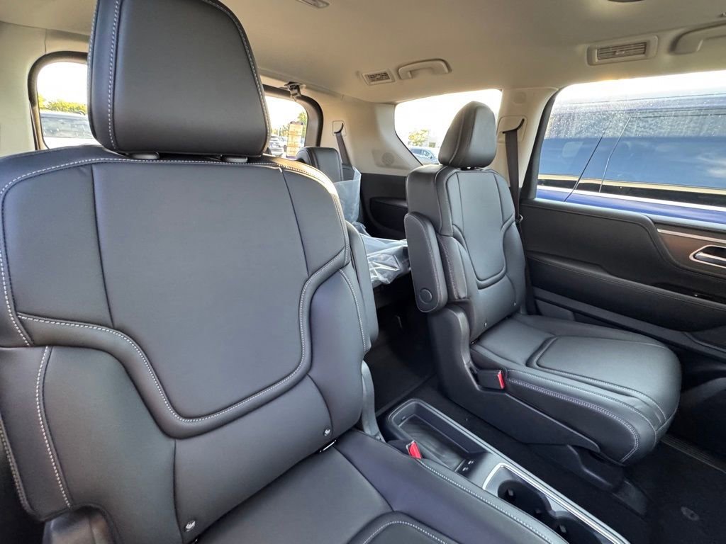 Certified 2026 INFINITI QX80 Pure w/ Cargo Package image 25