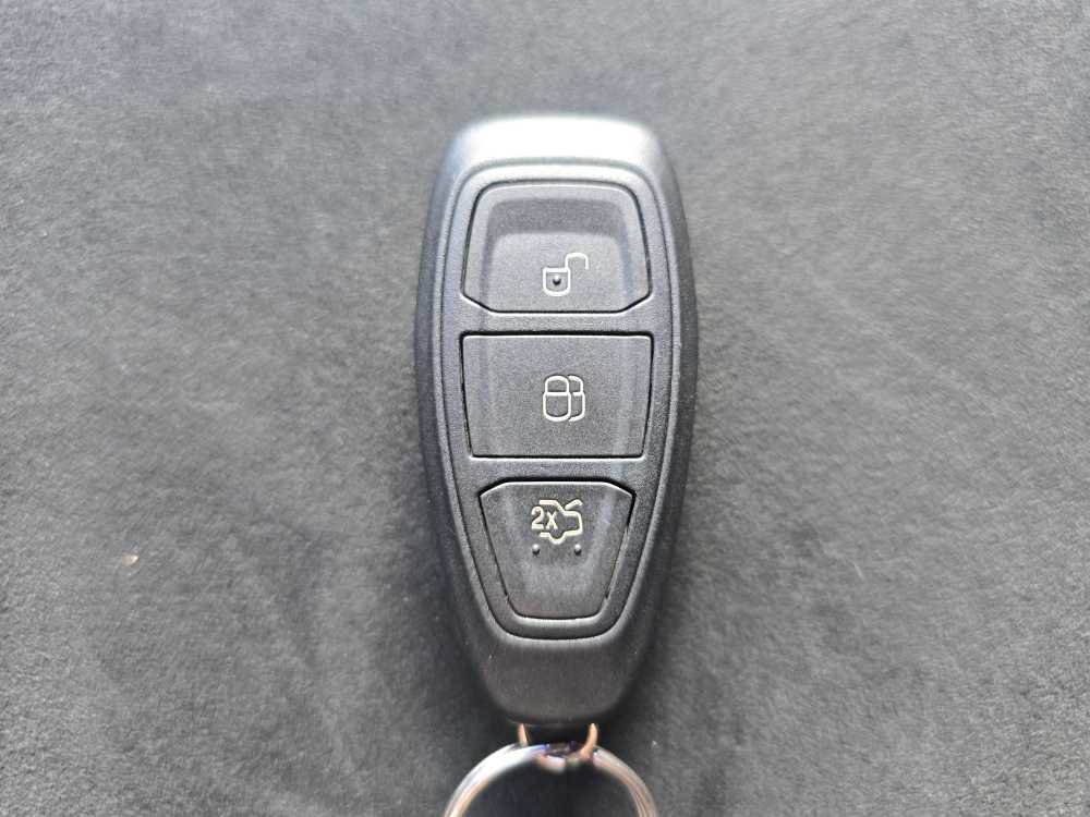 Used 2017 Ford Focus RS AWD/4WD image 22