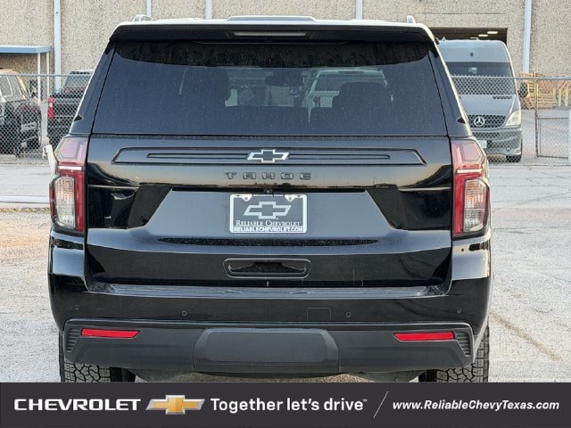 Used 2023 Chevrolet Tahoe Z71 w/ Luxury Package AWD/4WD image 5