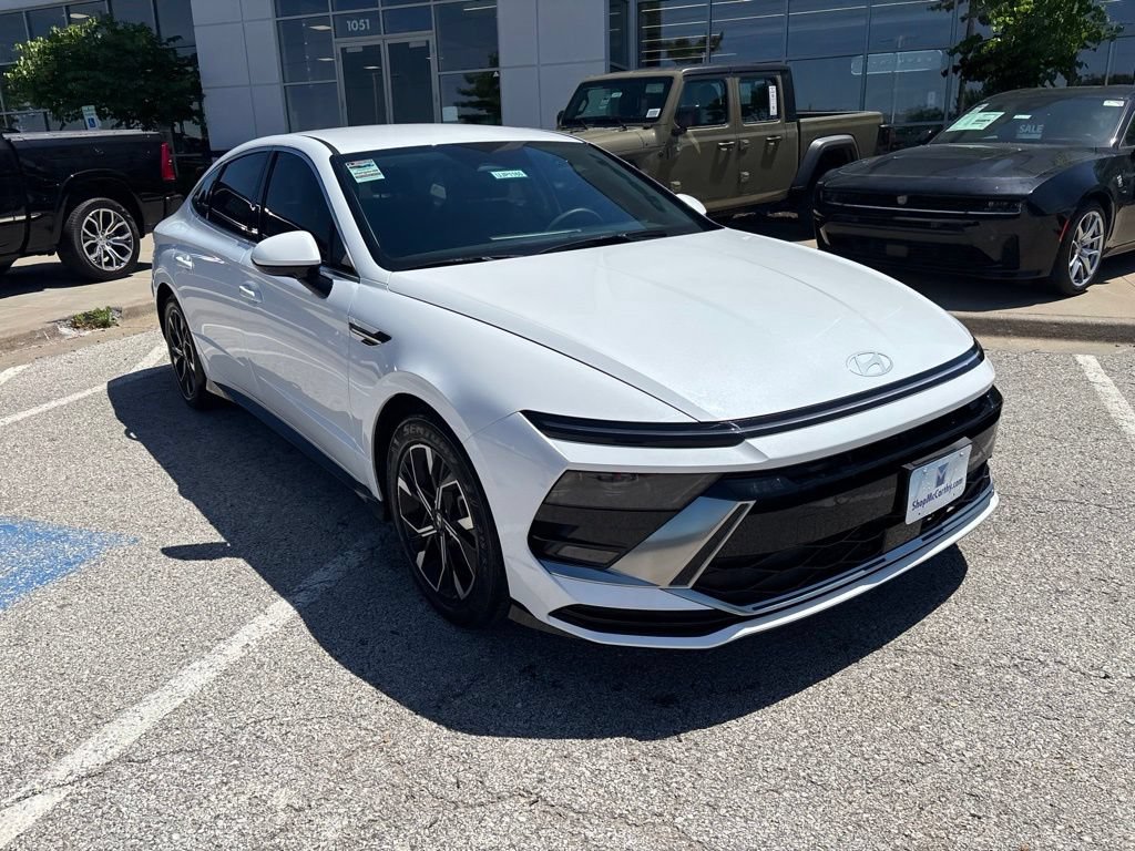 Used 2024 Hyundai Sonata SEL FWD image 7