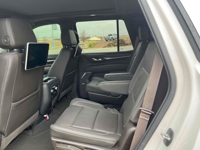 Used 2021 GMC Yukon Denali w/ Denali Premium Package image 19