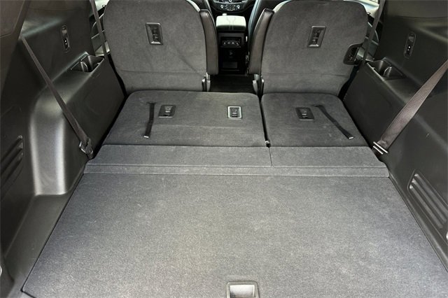 Used 2023 Chevrolet Traverse LT image 18
