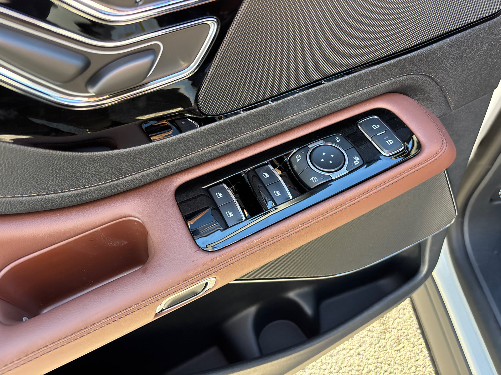 New 2027 Lincoln Aviator Reserve AWD/4WD image 13