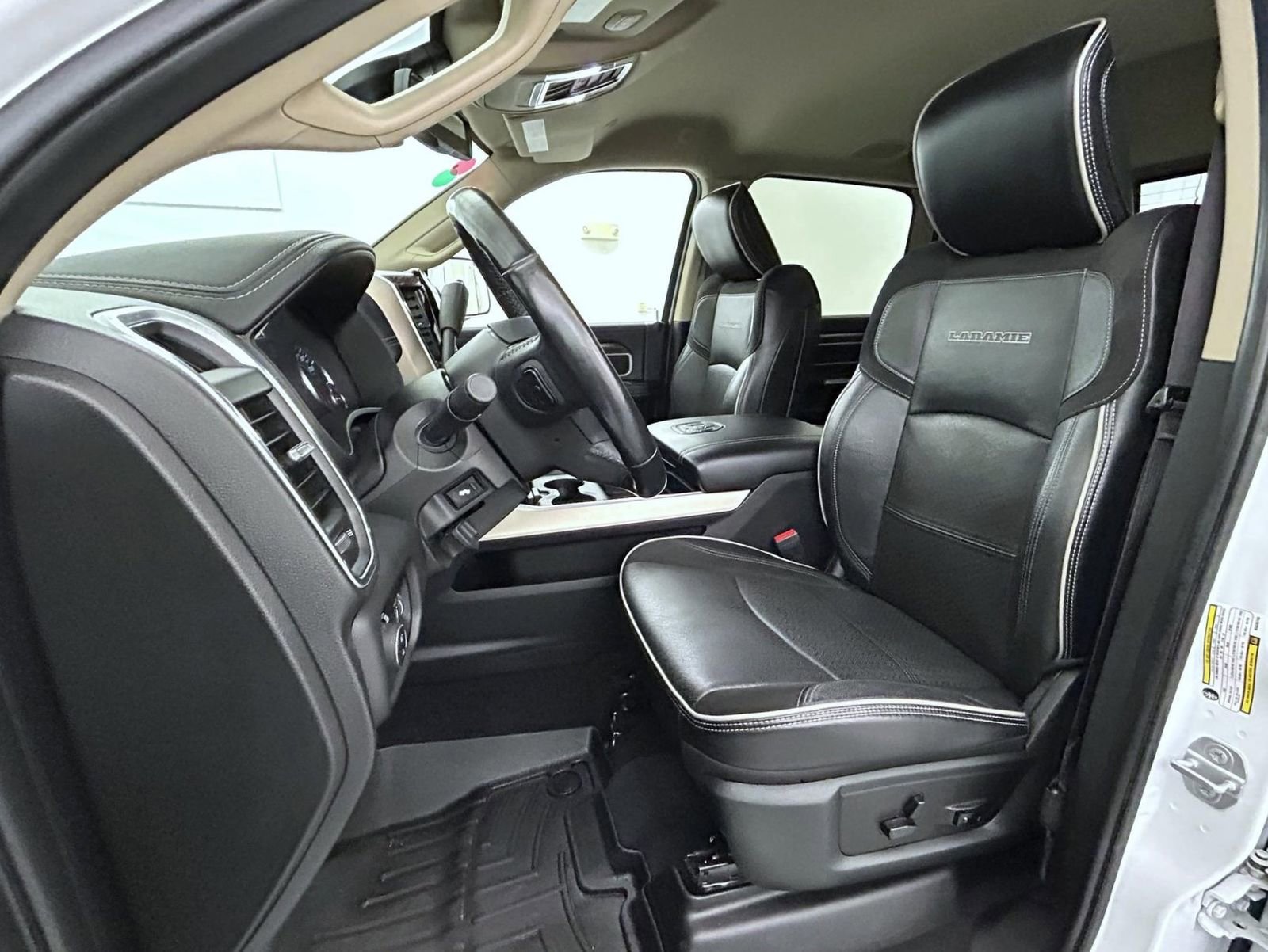 Used 2019 RAM 2500 Laramie AWD/4WD image 10