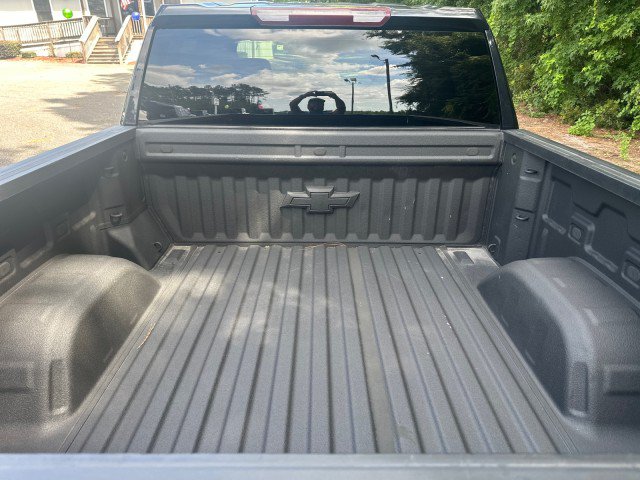 Used 2022 Chevrolet Silverado 1500 LTZ w/ Z71 Off-Road Package AWD/4WD image 5