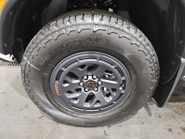 New 2026 Nissan Frontier PRO-4X w/ Pro-4x Convenience Package image 8