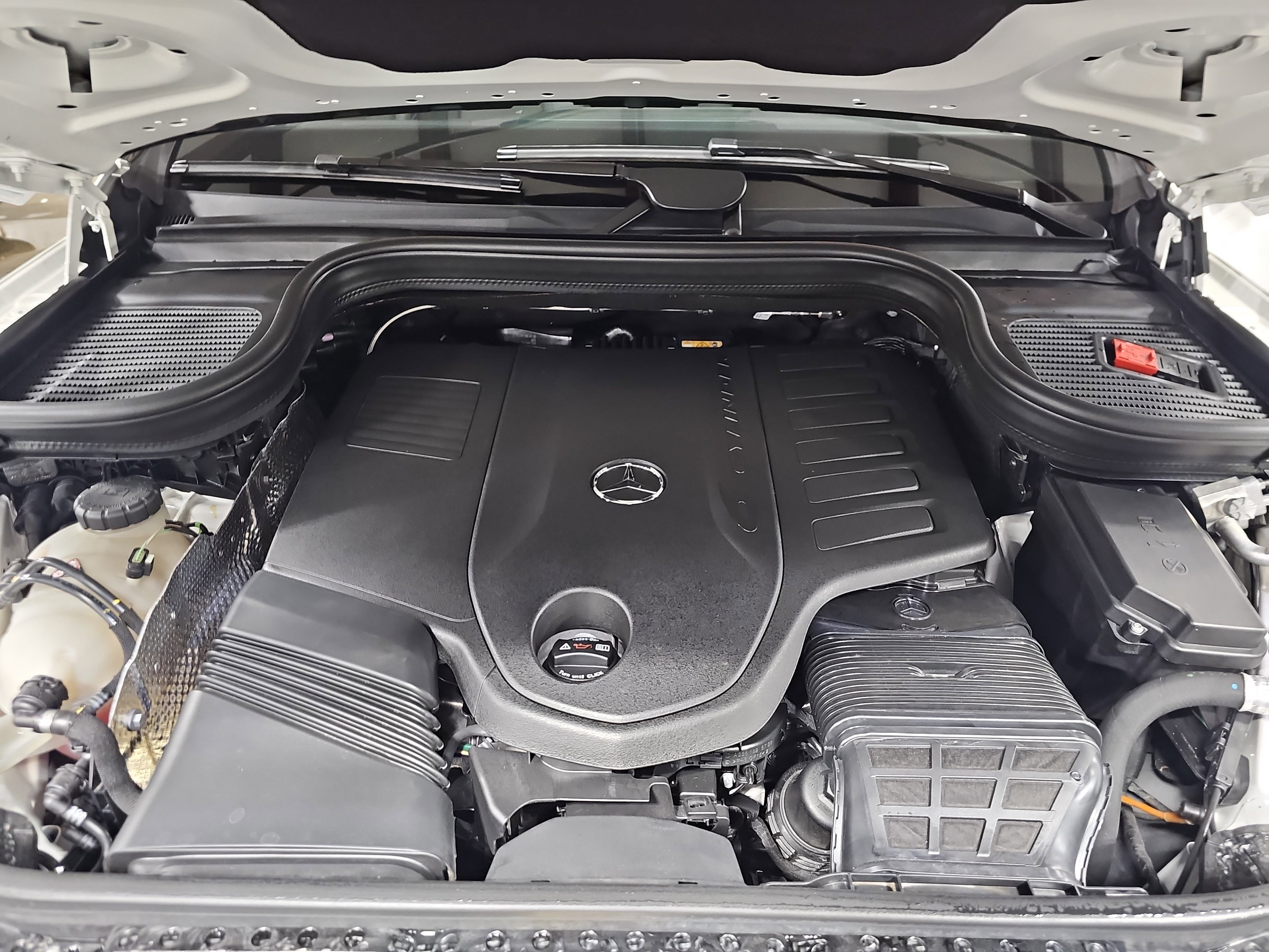 Certified 2025 Mercedes-Benz GLE 450 4MATIC Coupe image 32
