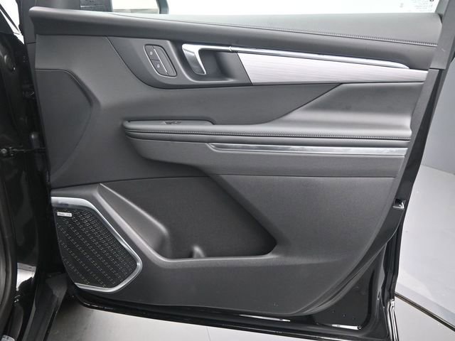 Used 2025 Buick Enclave Preferred w/ Power Package FWD image 22