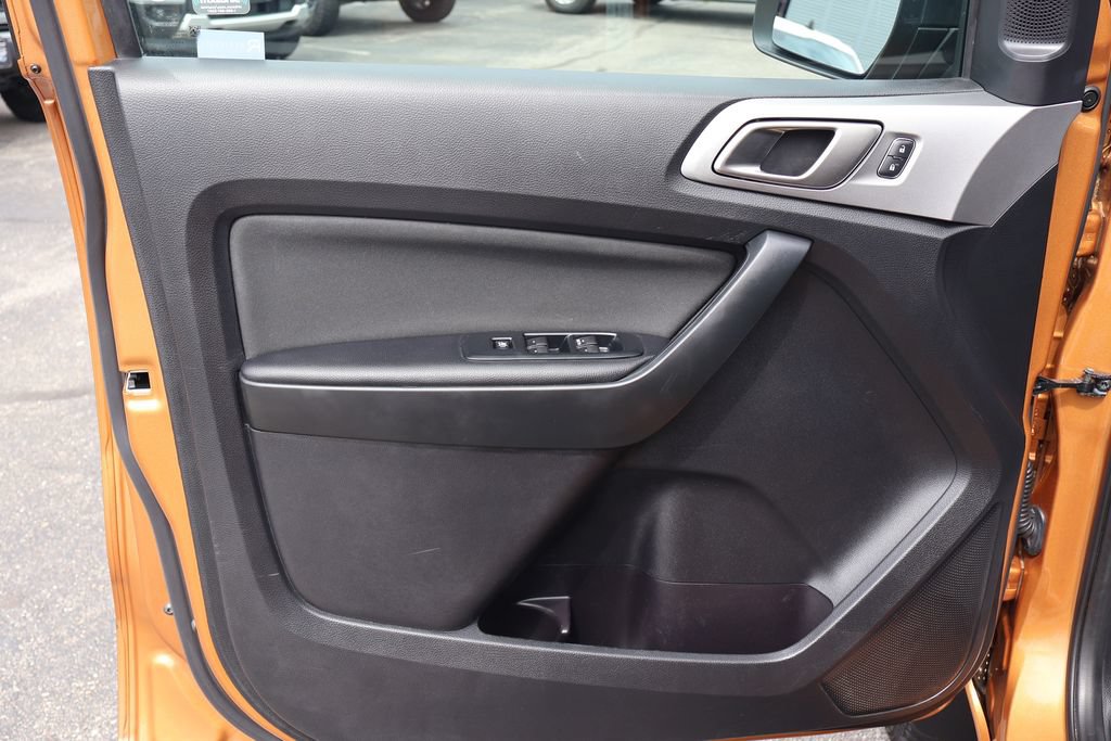 Used 2019 Ford Ranger XLT w/ Equipment Group 302A Luxury AWD/4WD image 18