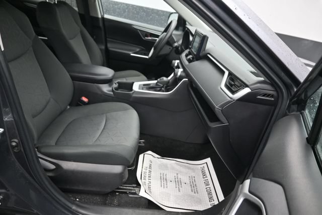 Used 2022 Toyota RAV4 XLE AWD/4WD image 7