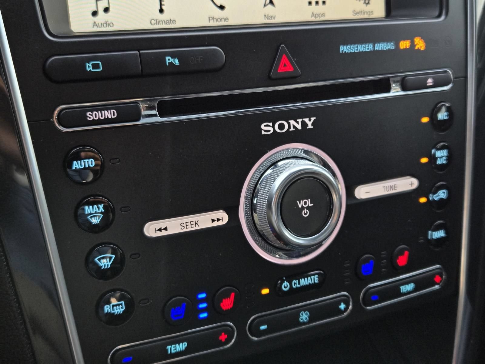 Used 2018 Ford Explorer Sport w/ Equipment Group 401A AWD/4WD image 30