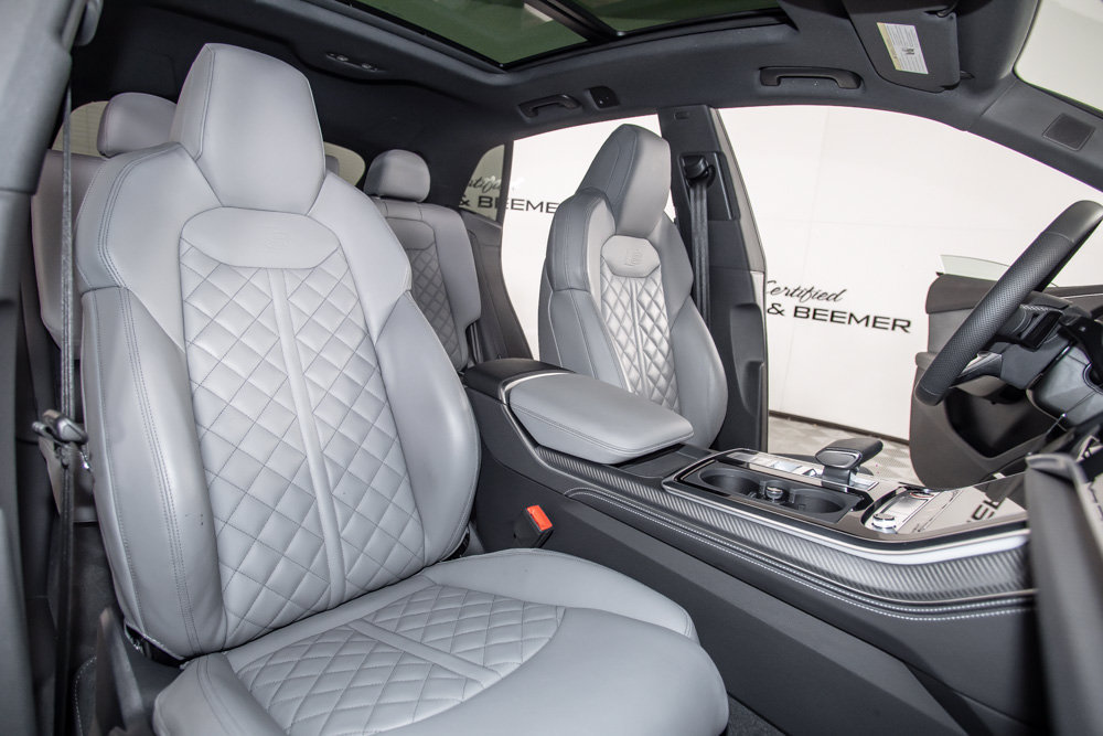 Used 2024 Audi SQ8 Premium Plus AWD/4WD image 16