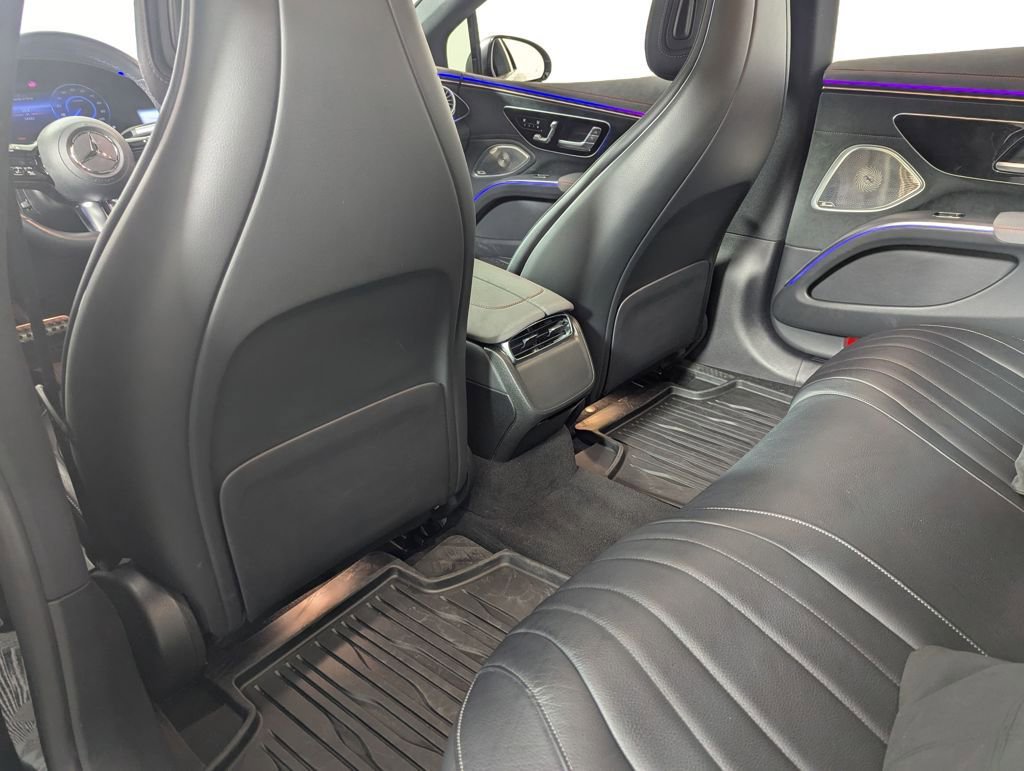 Used 2022 Mercedes-Benz EQS 580 4MATIC Sedan image 30