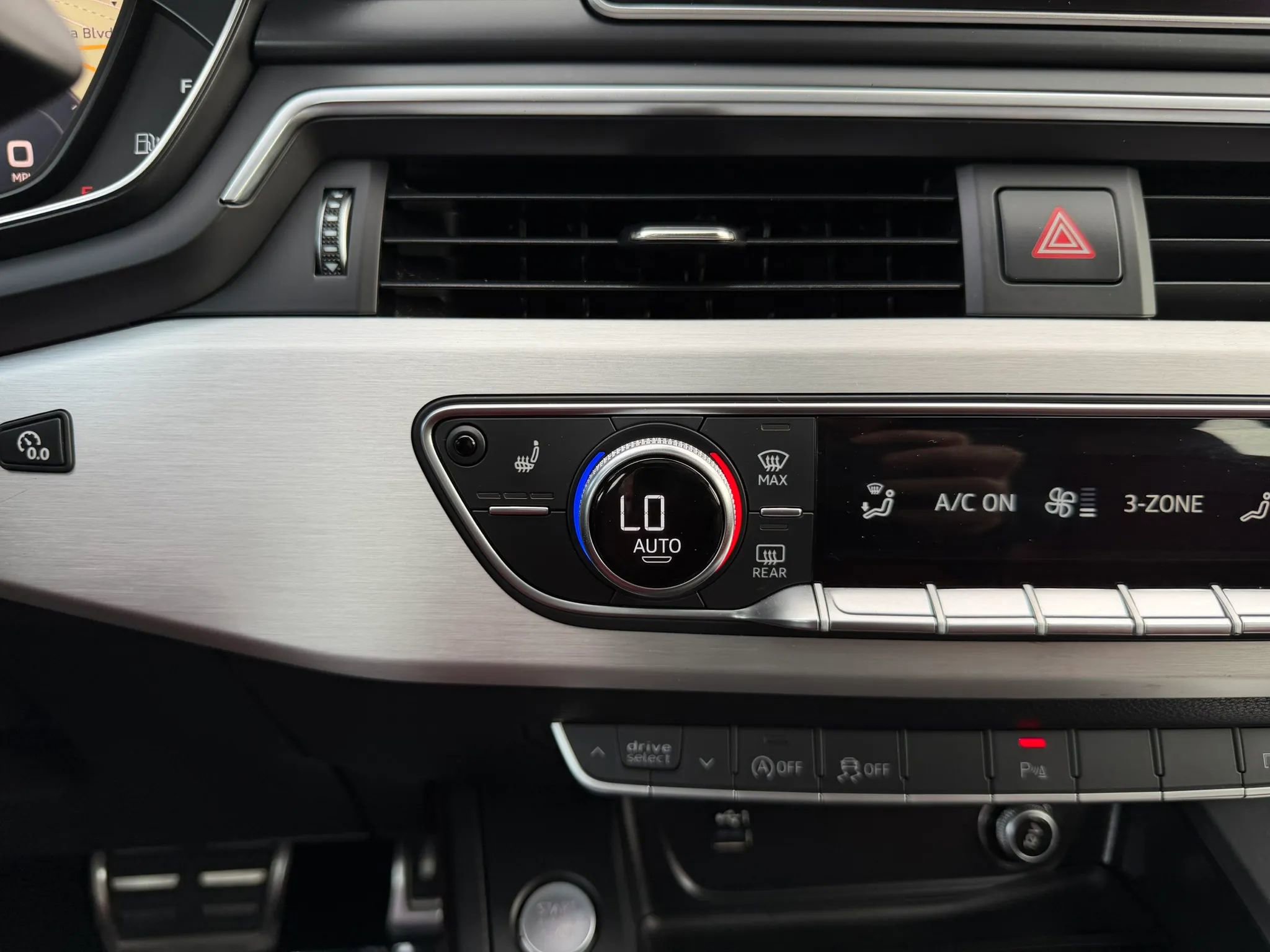 Used 2019 Audi S4 Premium Plus w/ Premium Plus Package image 23