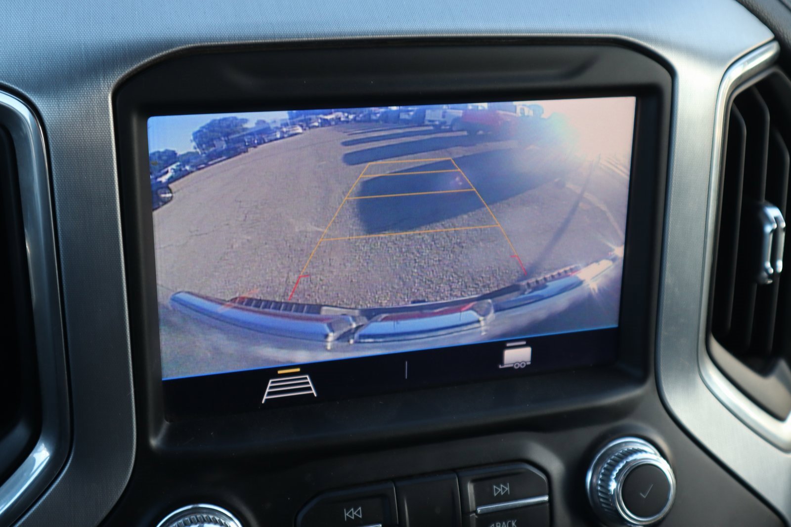 Used 2023 GMC Sierra 2500 SLE image 27