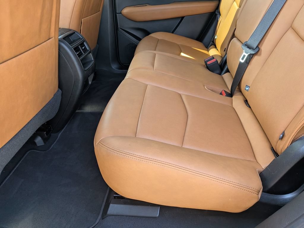 Certified 2024 Cadillac XT5 Premium Luxury FWD image 22