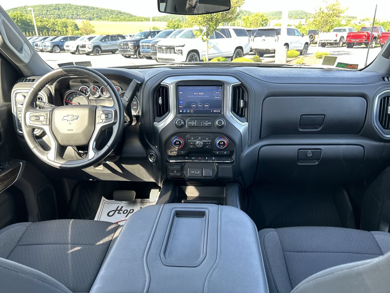 Used 2021 Chevrolet Silverado 1500 LT Trail Boss w/ Bed Protection Package AWD/4WD image 18