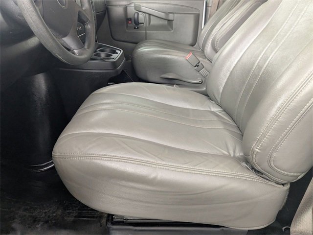 Used 2022 Chevrolet Express 2500 w/ Driver Convenience Package image 13