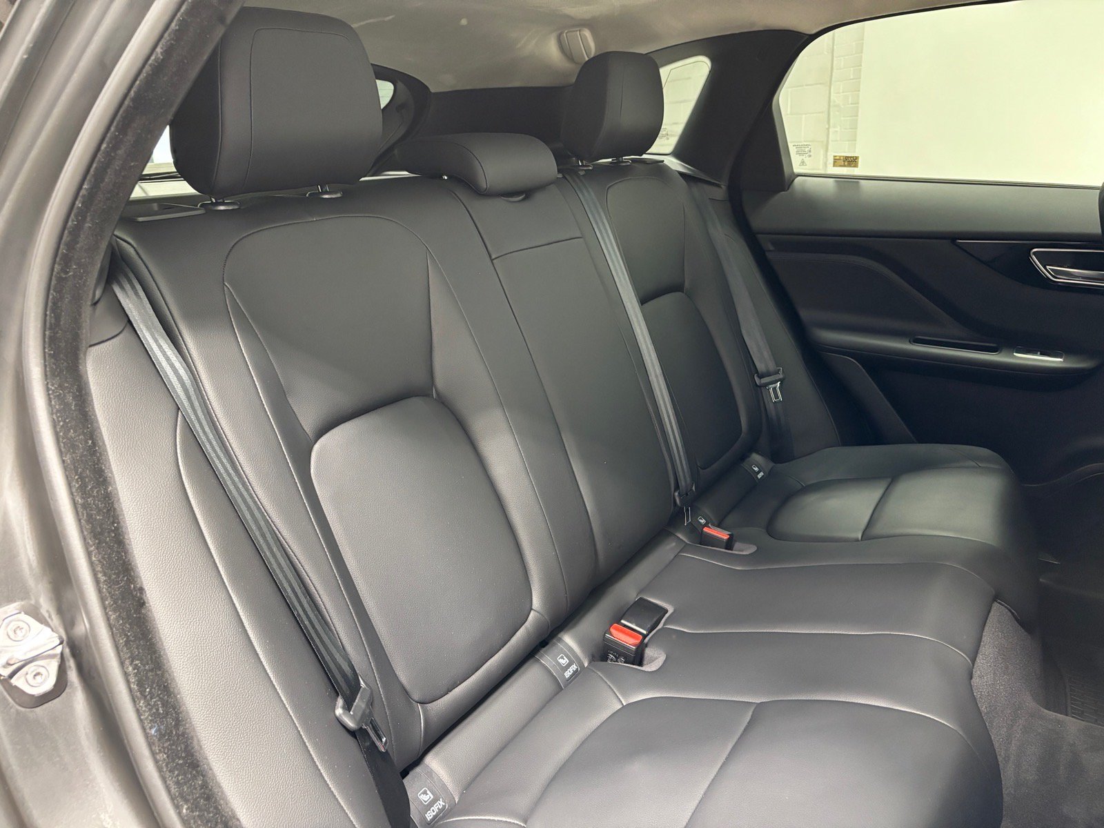 Used 2020 Jaguar F-PACE Premium AWD/4WD image 35
