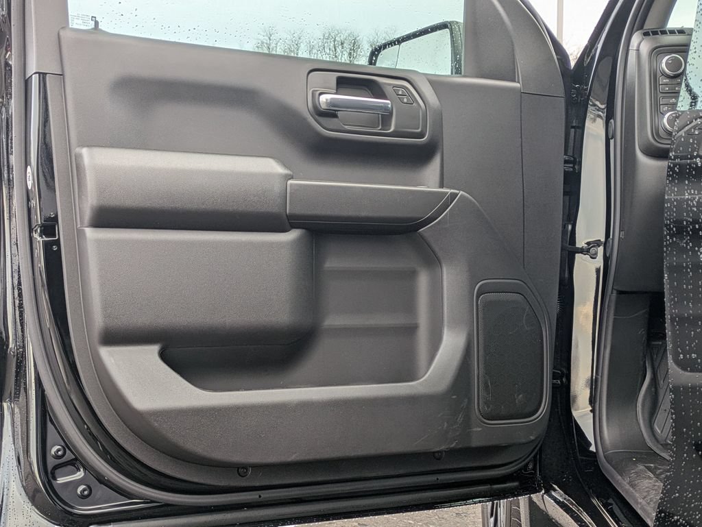 New 2026 GMC Sierra 1500 Pro w/ Graphite Edition AWD/4WD image 11