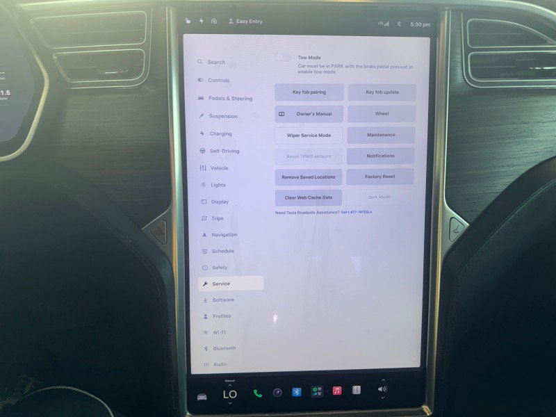 Used 2015 Tesla Model S 70D AWD/4WD image 40