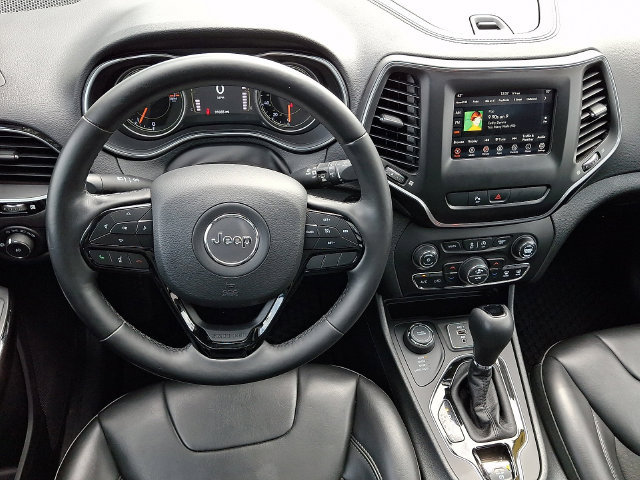 Used 2019 Jeep Cherokee Latitude Plus AWD/4WD image 14