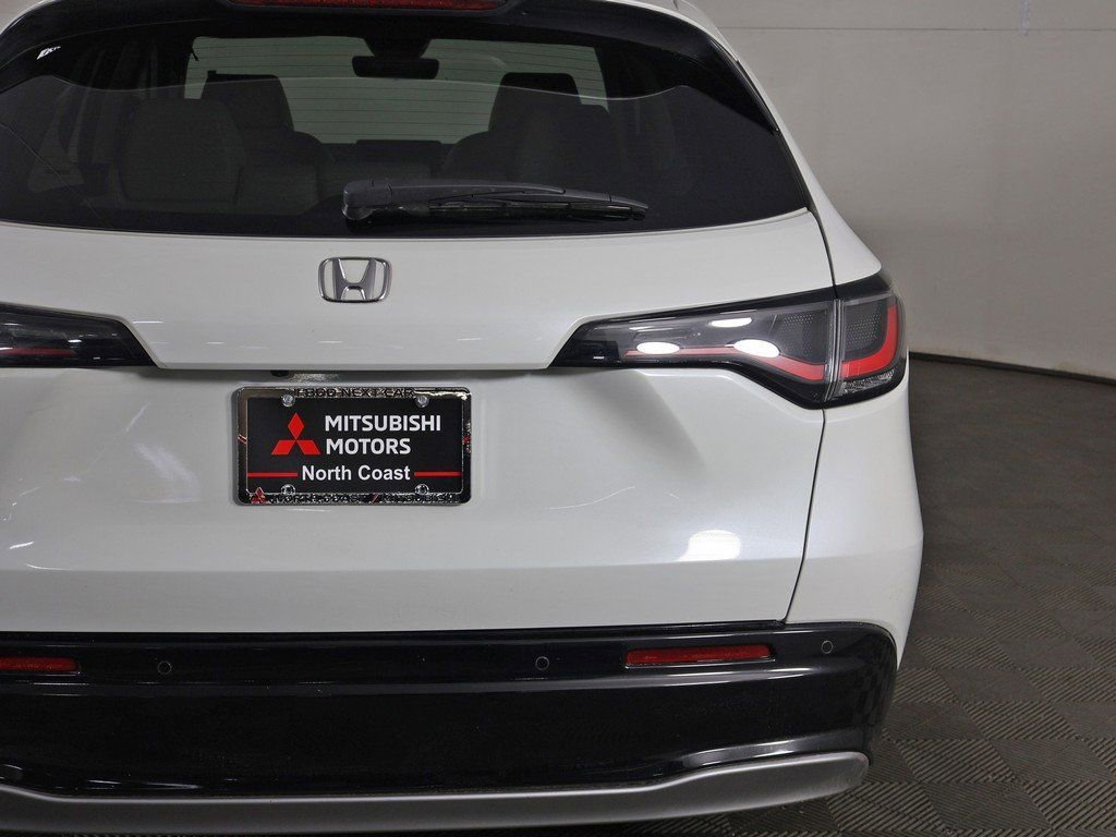 Used 2025 Honda HR-V EX-L image 16