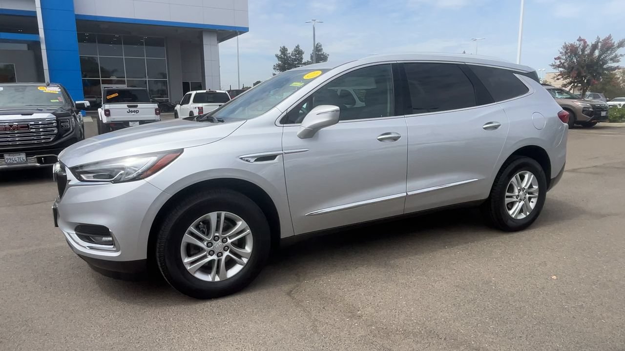 Used 2021 Buick Enclave Essence FWD image 3