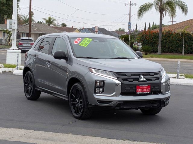 Used 2025 Mitsubishi Outlander Sport LE AWD/4WD image 3