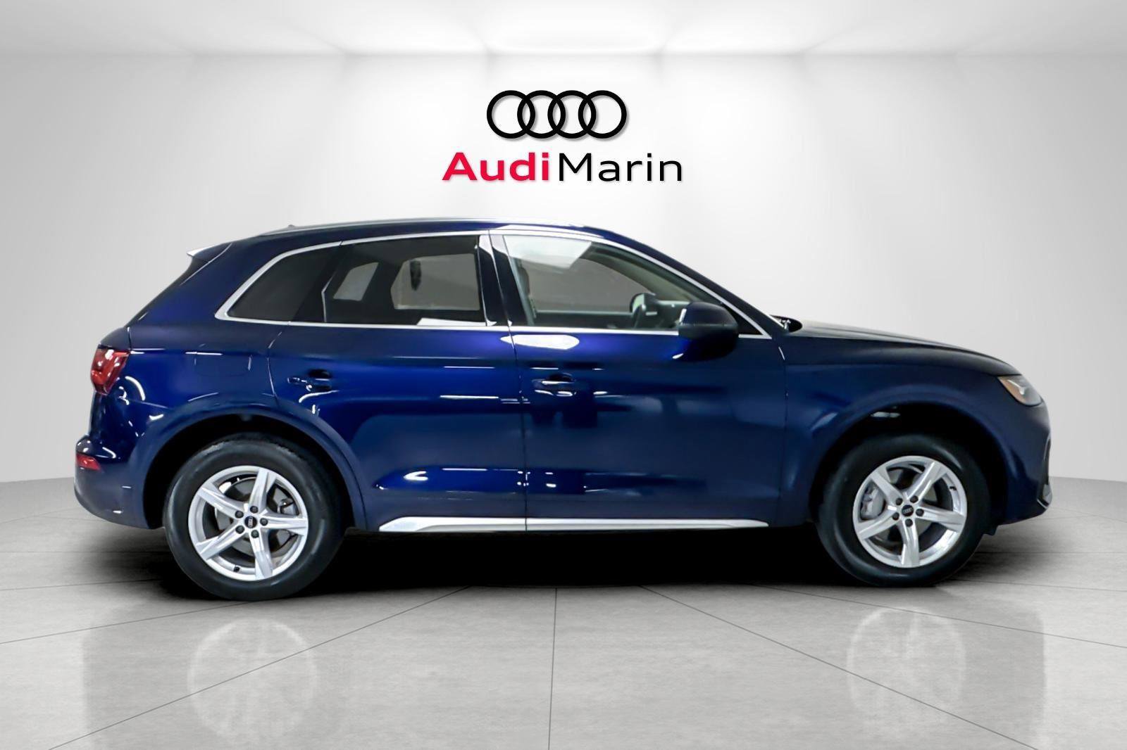 Used 2023 Audi Q5 Premium w/ Convenience Package image 6