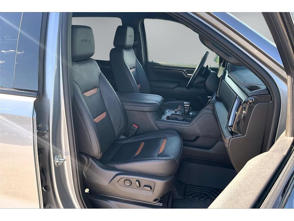 Used 2024 GMC Sierra 1500 AT4 w/ AT4 Premium Package AWD/4WD image 30