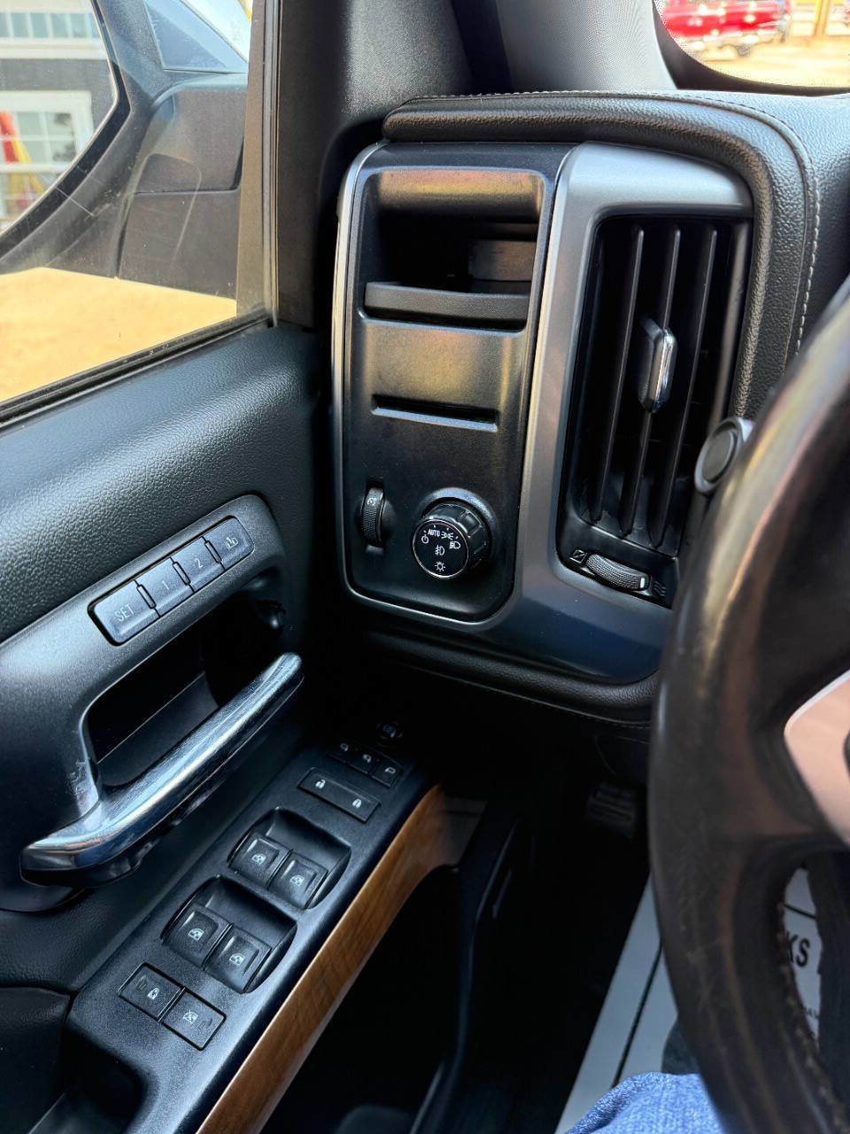 Used 2017 Chevrolet Silverado 1500 LTZ w/ Texas Edition RWD image 29