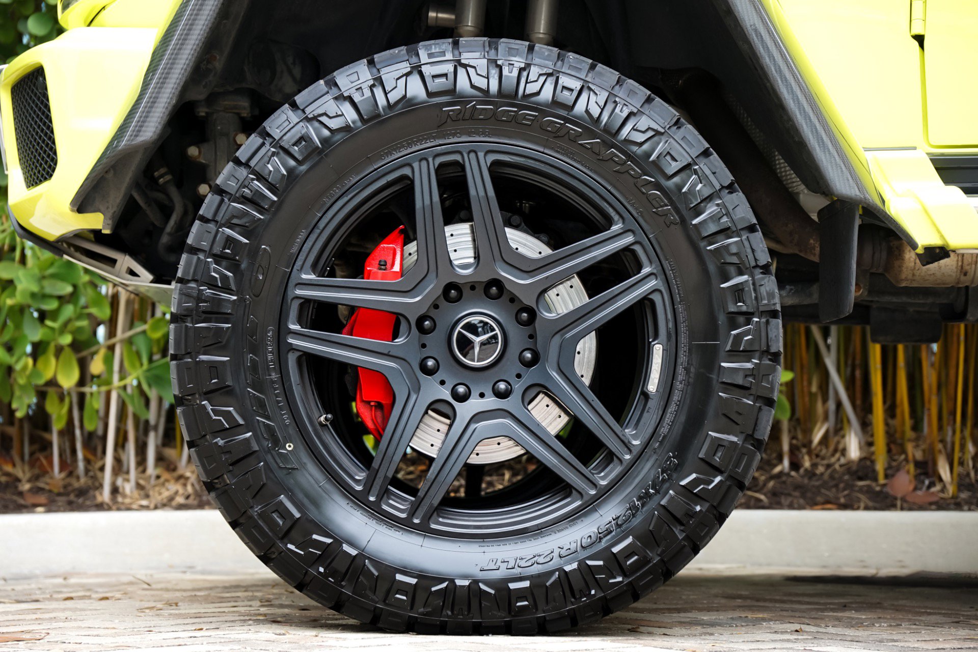 Used 2017 Mercedes-Benz G 550 Squared image 10