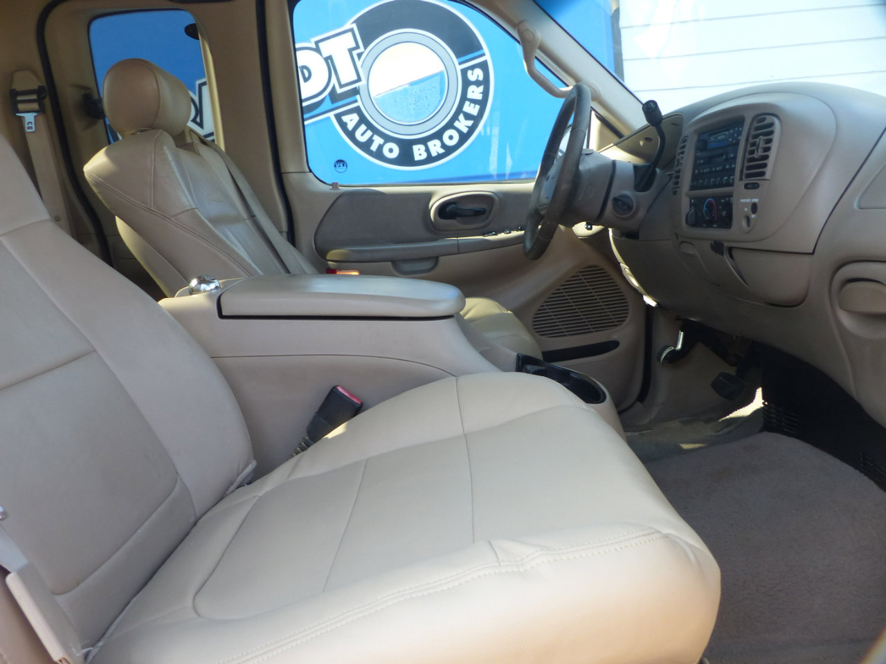 Used 2001 Ford F150 Lariat image 11