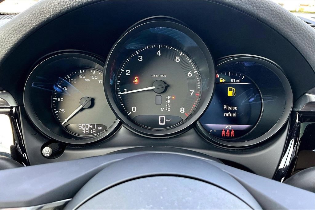 Used 2022 Porsche Macan AWD/4WD image 16