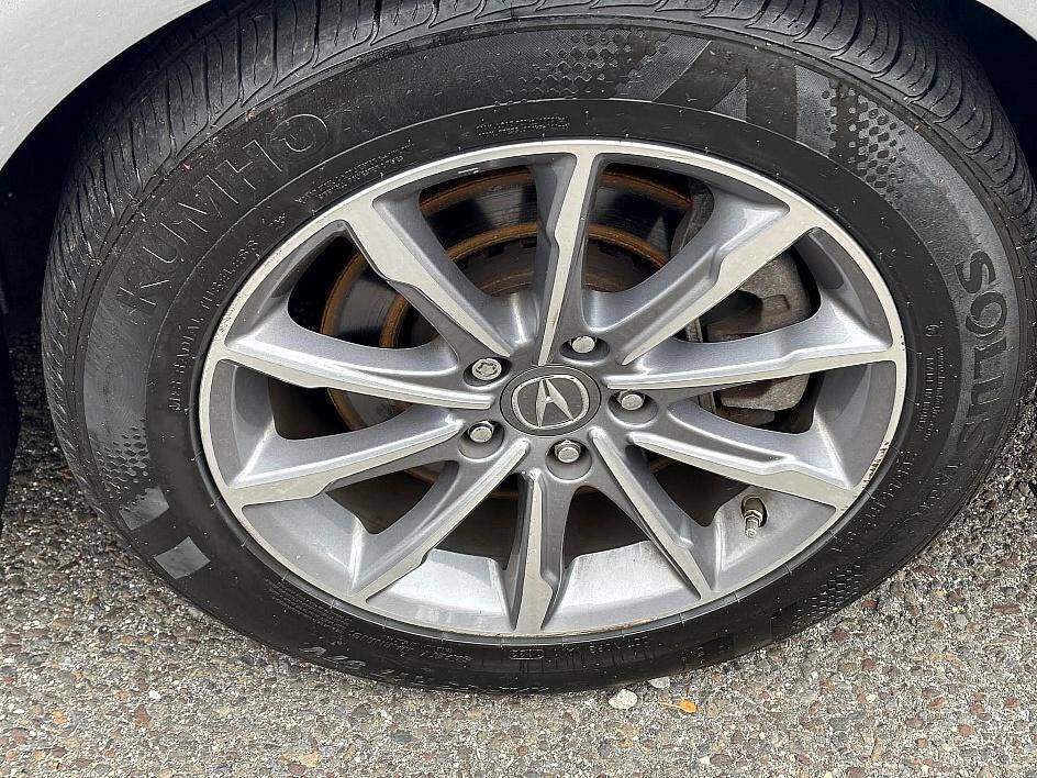 Used 2019 Acura TLX image 12