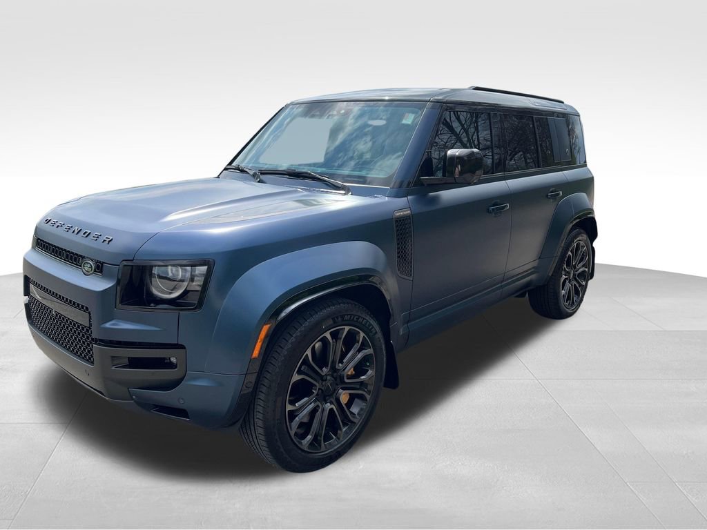 Used 2026 Land Rover Defender 110 image 1